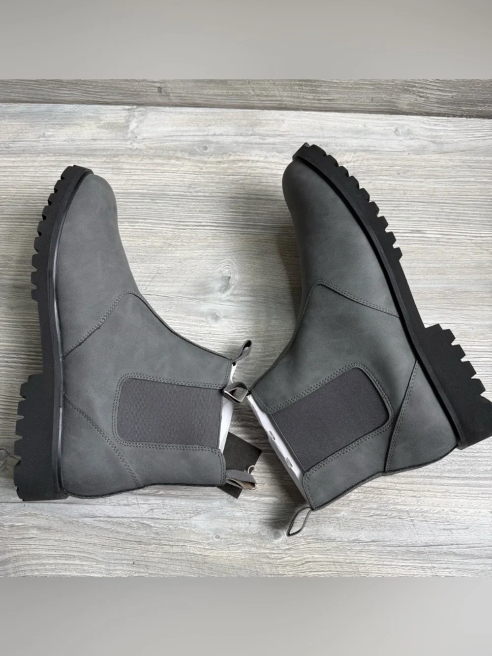 JBU Kai Men's Gray Chelsea Boots classic slip on style water resistant size 13
